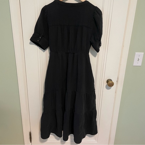 Madewell Dress Lightspun Button-Front Tiered Midi Short Sleeved Black 6 - Picture 5 of 6